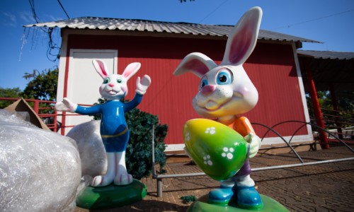 Toca do Coelho ganha cenário encantado e convida famílias para viver a magia em Volta Redonda